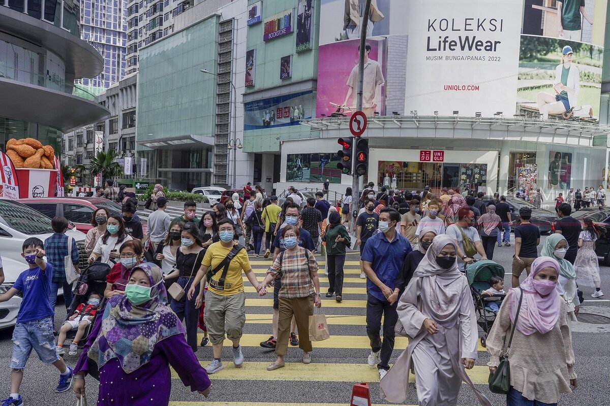 Media Indonesia 'Claim' Anak Muda Malaysia Kini Lebih Suka Bertutur Guna Bahasa Indo