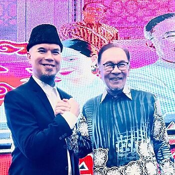 Pernah Hidup Di Penjara, 'Caption' Gambar Ahmad Dhani Bersama Anwar Ibrahim Raih Perhatian Ramai