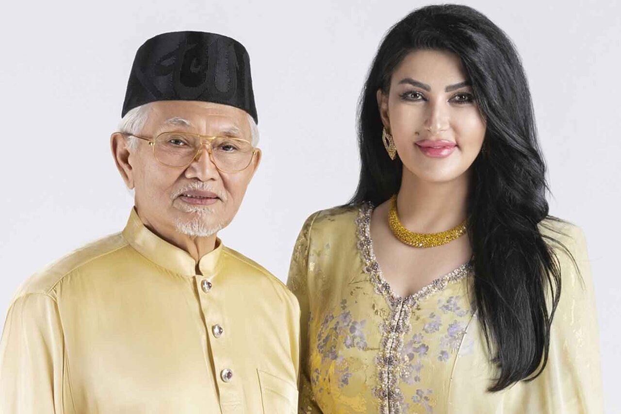 Dituduh Bawa Lari Tun Taib Mahmud Dari Hospital, Ini Penjelasan Toh Puan Raghad