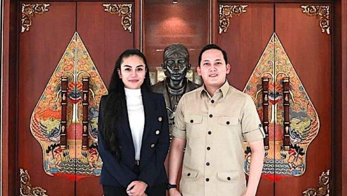 Nikita Mirzani Kritik Presiden Indonesia Yang Mahu Bawa Masuk 1,000 Pelarian Palestin
