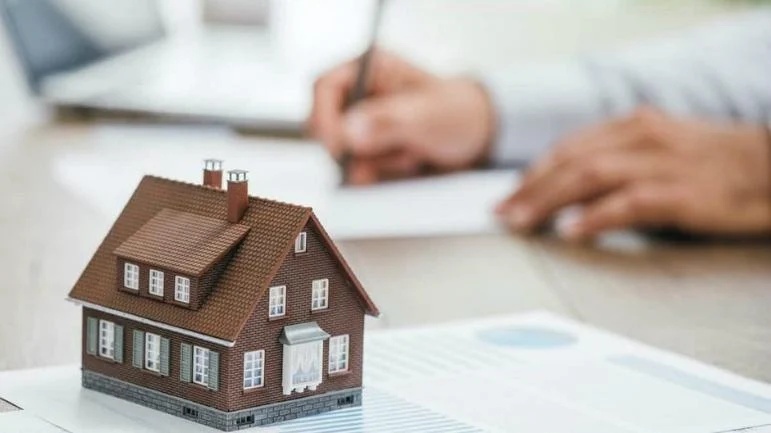 Lelaki Gaji RM3,500 Buat 3 Kerja Demi Bayar Pinjaman Rumah RM1,000 Sebulan