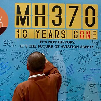 Pakar Dedah Jumpa Lokasi 'Persembunyian' MH370 3 Pakar Dedah Jumpa Lokasi 'Persembunyian' MH370