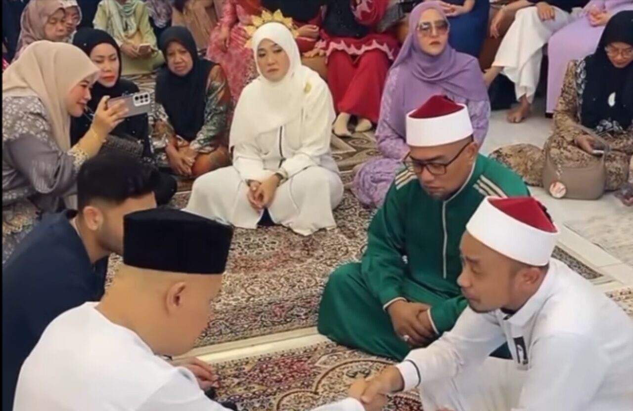 Netizen Puji Kiah Propa Yang Sanggup Kahwin Bekas Suaminya Yang Disahkan Kanser