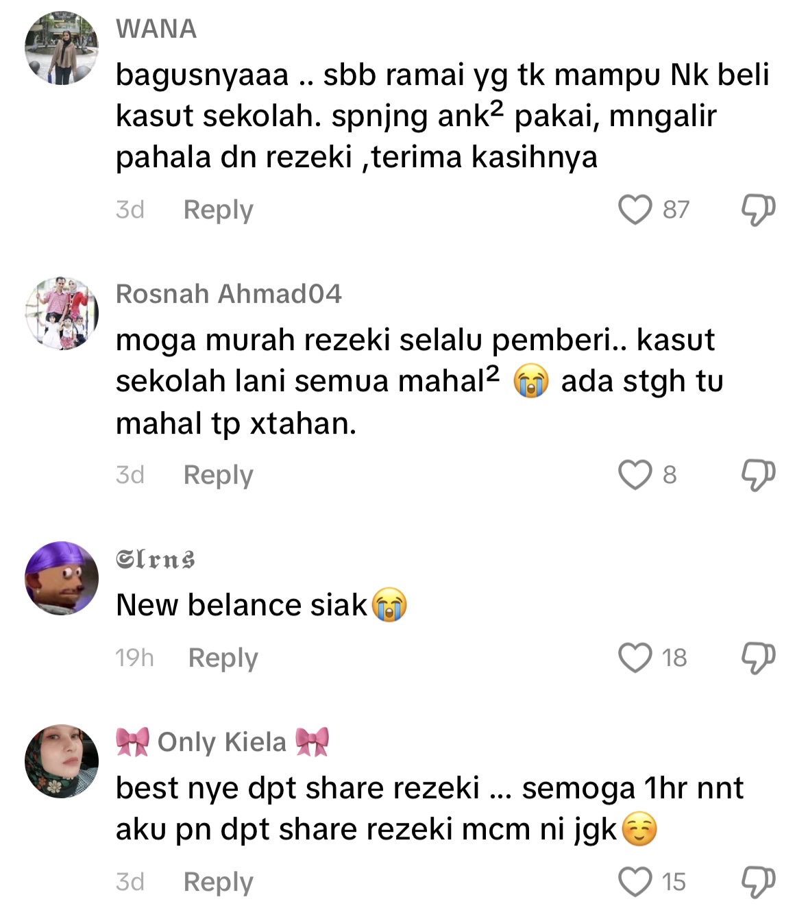 Suami Isteri Hadiahkan Kasut Mahal Untuk Rakan Sekelas Anak Raih Pujian Ramai 2 Suami Isteri Hadiahkan Kasut Mahal Untuk Rakan Sekelas Anak Raih Pujian Ramai