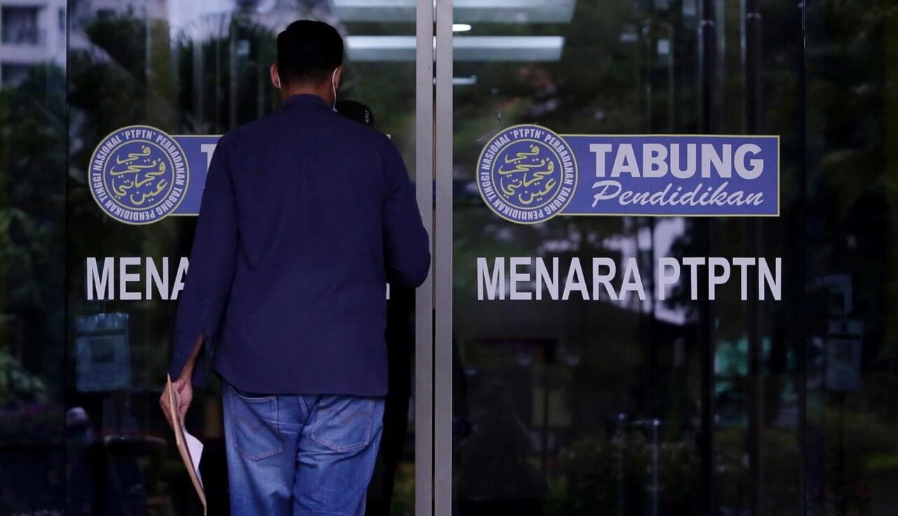 Gaji Lebih RM6,000, Culas Bayar PTPTN Lebih 5 Tahun Akan Disekat Ke Luar Negara?