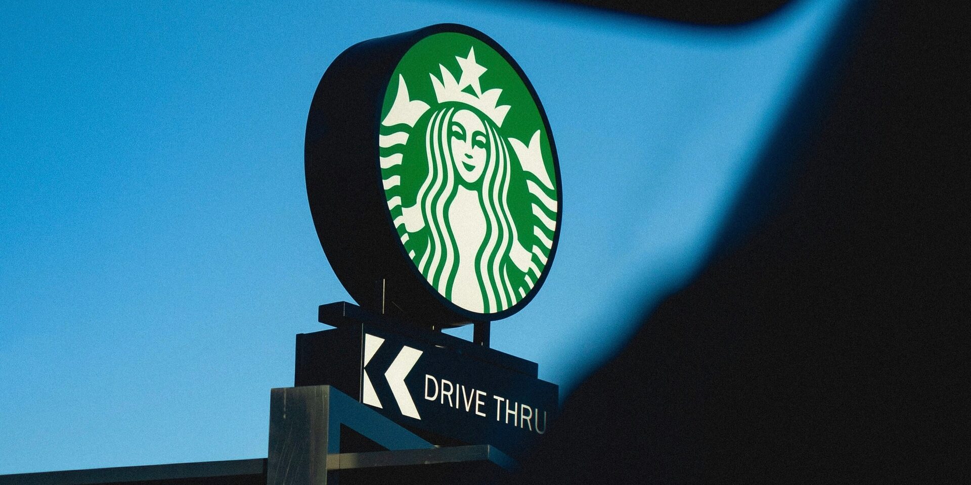 Pelanggan Melecur, Starbucks Kena Bayar Lebih RM220 Juta