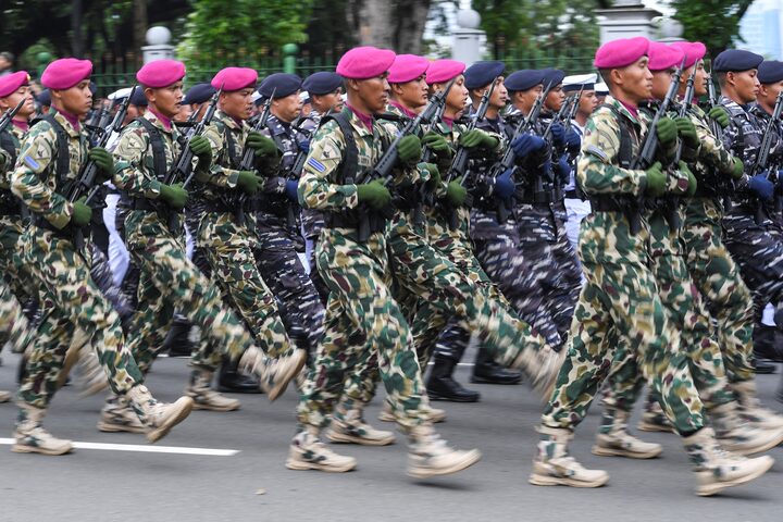 Indonesia Cadang Hantar Pelajar Kuat Main Mobile Legends, Samseng & Pemabuk Ke Kem Tentera 3 Pelajar