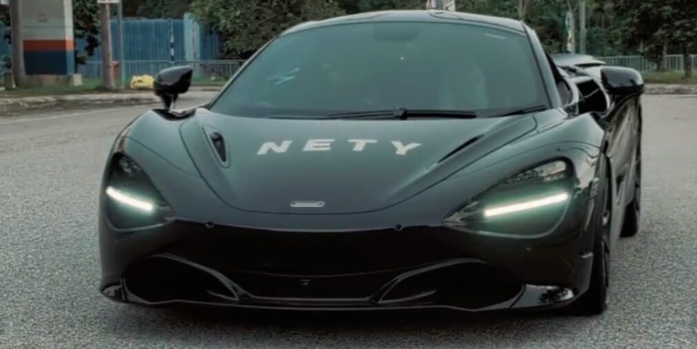 Mahu Mudahkan 'Delivery' Kopi, Peniaga Ini Nak 'Swap' McLaren Dengan 5 Kereta JDM