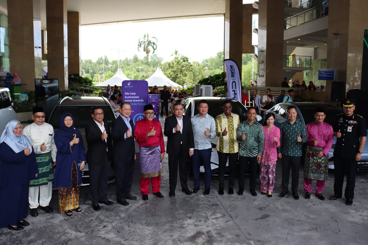 UMW Toyota Jalin Kerjasama Strategik, Serah Barisan Kereta Elektrikfikasi Kepada Kementerian Pengangkutan