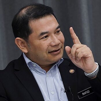 Rafizi Letak Jawatan Menteri Ekonomi