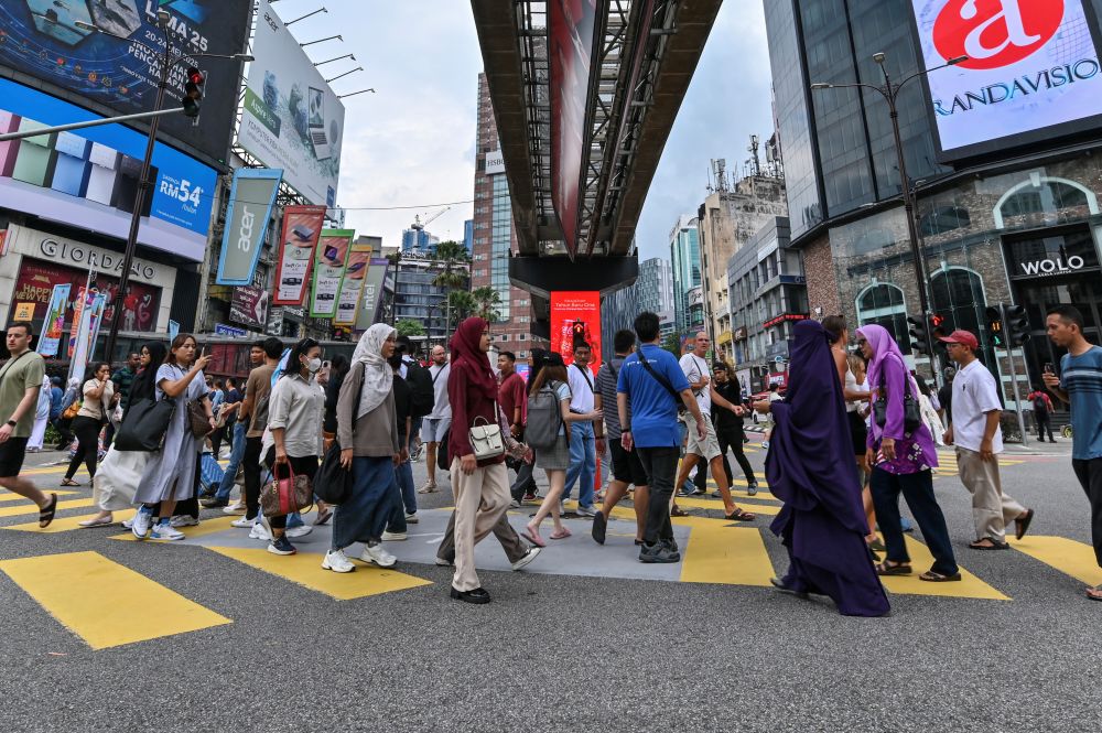 Gaji Atas RM5,000 'Tak Masuk Akal' Kata Persatuan Majikan 3 Gaji