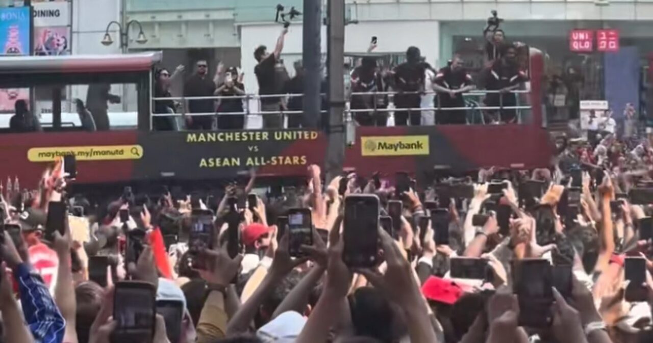 perarakan manchester united