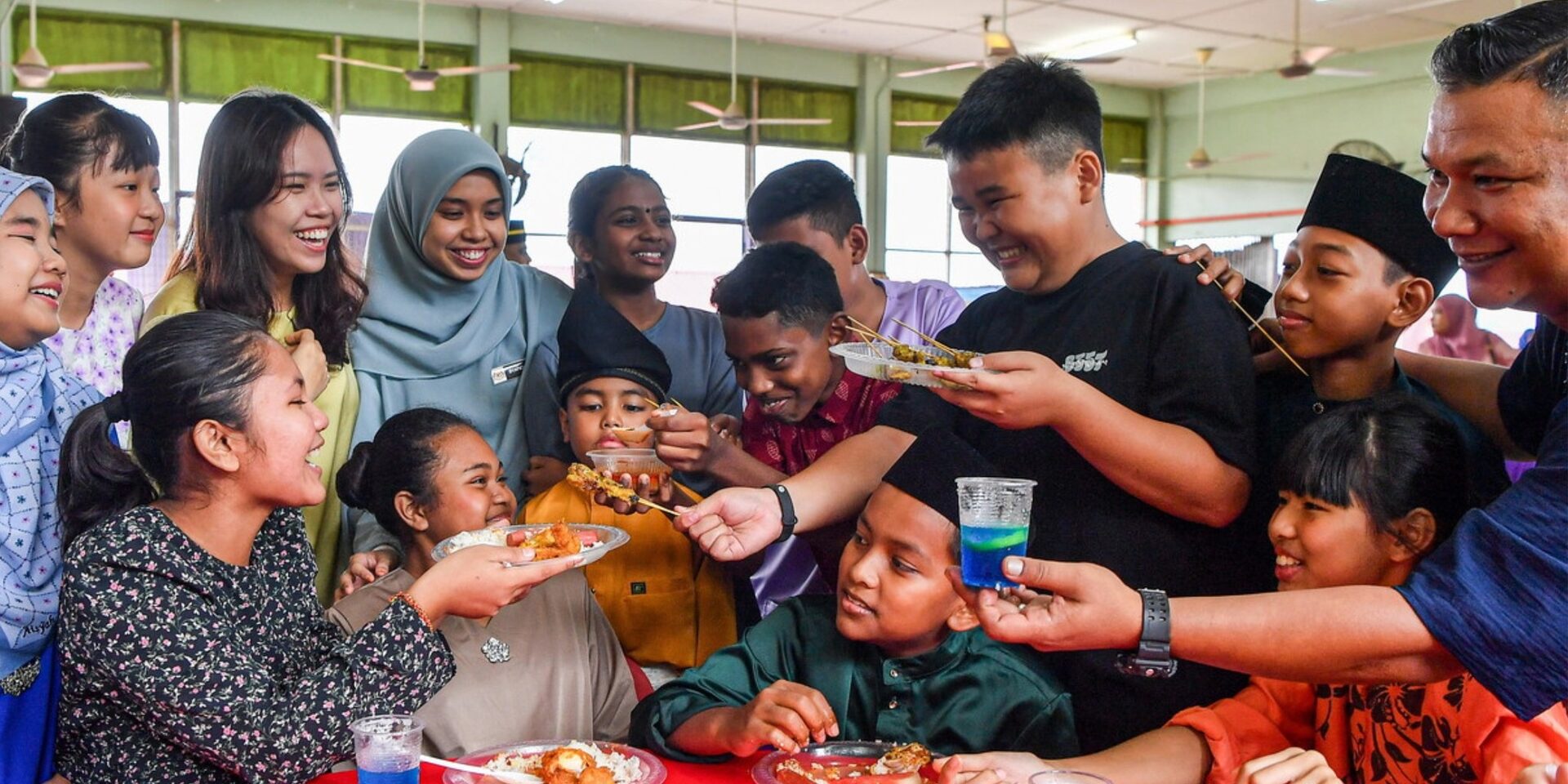 Kenapa Ramai Ibu Bapa Melayu Pilih SJKC? Ini Jawapan Penganalisis Politik Singapura