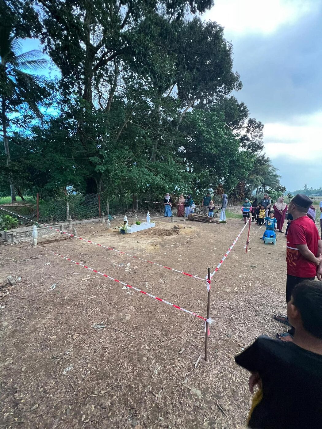 Dr Zulkifli Beri Peringatan Mengenai Ziarah Kubur, 'Elak Lakukan Hal Luar Adab' 4 Dr Zulkifli