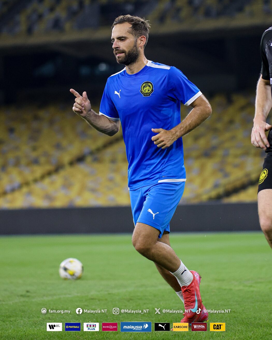 Hector Hevel Bakal Perkukuhkan Jentera Tengah JDT 3 Hector Hevel