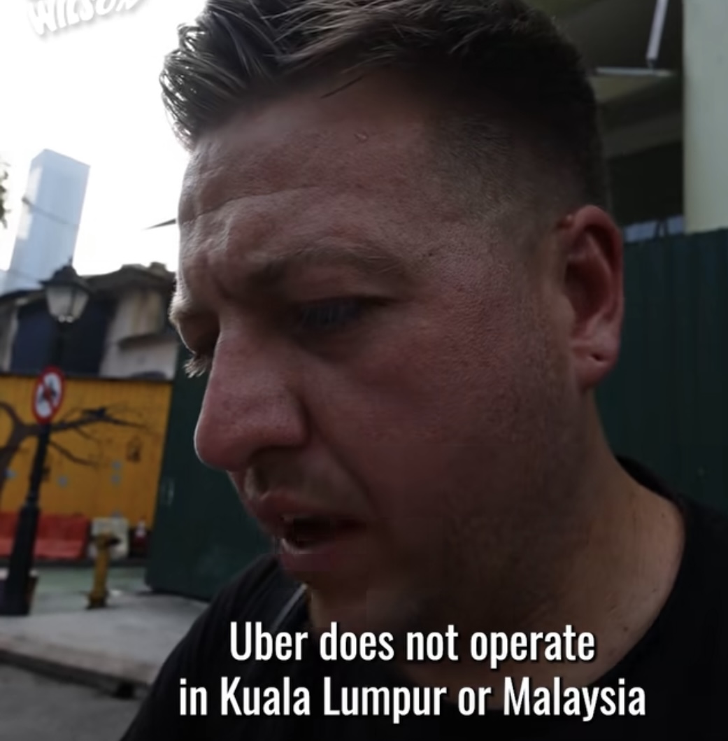 Pelancong Barat Tak Sedar Kena ‘Pau’ RM150 Dengan Pemandu Teksi Tanpa Guna Meter 2 Teksi