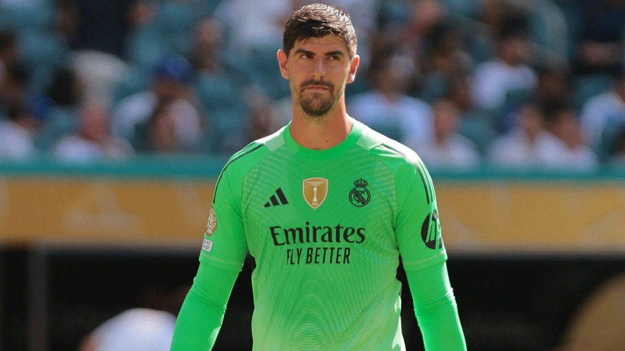 courtois salahkan ancelotti