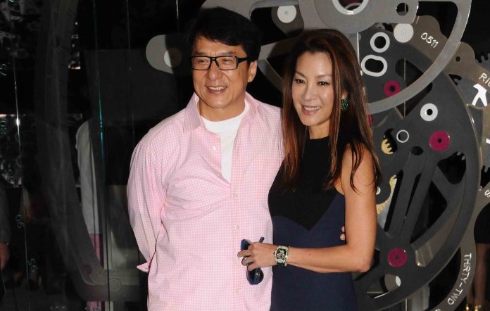 Jackie Chan Dedahkan Ayahnya Seorang 'Spy': 'Nama Sebenar Kami Fang Bukan Chan'