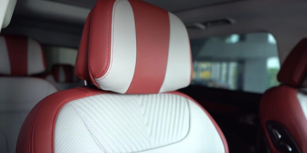 Diinspirasikan Daripada Rolls-Royce, Tengku Laksamana Selangor Terima Proton X90 Ditempah Khas 3 Diinspirasikan Daripada Rolls-Royce, Tengku Laksamana Selangor Terima Proton X90 Ditempah Khas