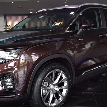 Diinspirasikan Daripada Rolls-Royce, Tengku Laksamana Selangor Terima Proton X90 Ditempah Khas
