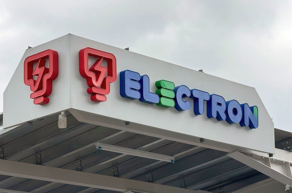 6 Aplikasi Pengecasan EV Paling Banyak Orang Malaysia Guna Pada 2025