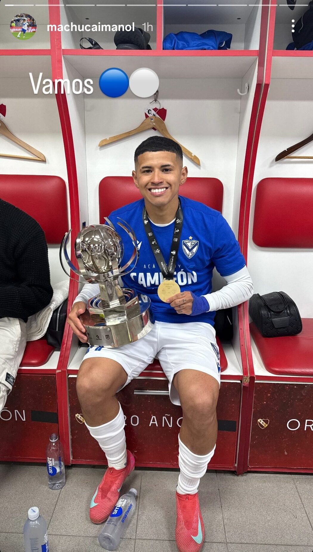Imanol Machuca Julang Trofi Supercopa Internacional 3 Imanol Machuca