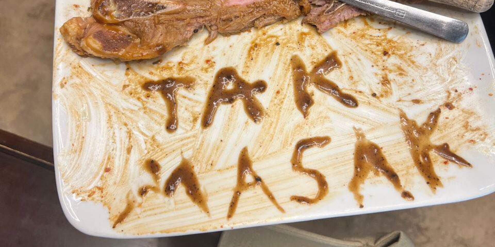 Pelanggan Tinggalkan 'Nota' Guna Sos Blackpepper, Ini Respon Pihak Kedai