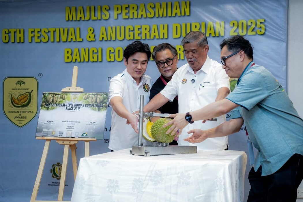 'Pihak Hotel Disaran Sedia Ruang Khas Untuk Tetamu Nikmati Durian' – Mat Sabu 2 'Pihak Hotel Disaran Sedia Ruang Khas Untuk Tetamu Nikmati Durian' – Mat Sabu