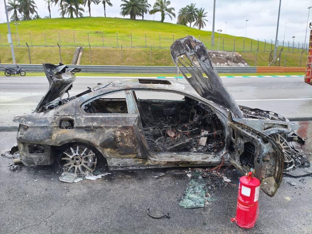 Bukan Kebocoran Tangki, Ini Punca Sebenar BMW Terbakar Di Litar Sepang 3 Bukan Kebocoran Tangki, Ini Punca Sebenar BMW Terbakar Di Litar Sepang