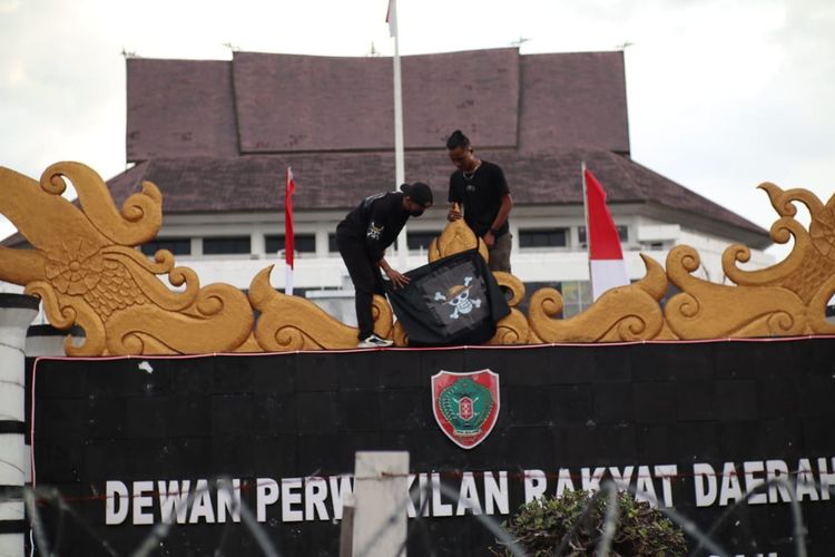 Bendera One Piece Boleh Pecah Belahkan Bangsa Indonesia Kata Ahli Politik 4 one piece