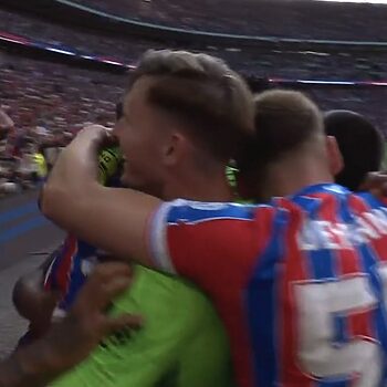 Dean Henderson Wira Palace Kalahkan Liverpool Untuk Kejuaraan Perisai Komuniti 5 dean henderson