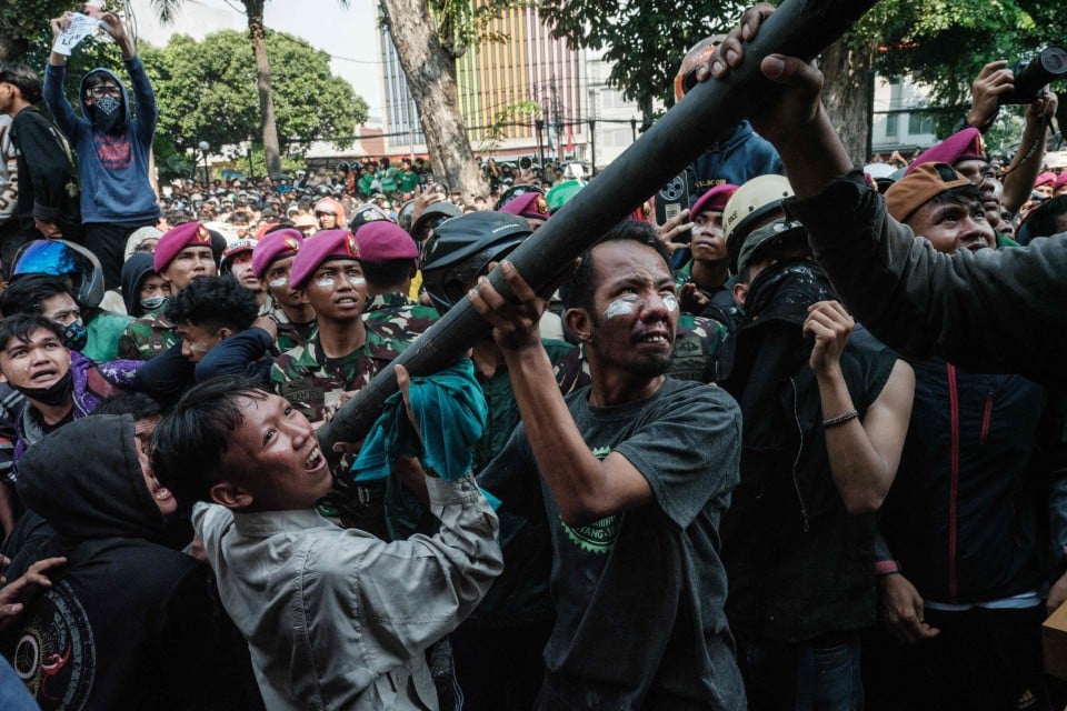 Rusuhan Di Indonesia Semakin Serius, Rakyat Malaysia Soal Selamatkah Untuk Bercuti Lagi?
