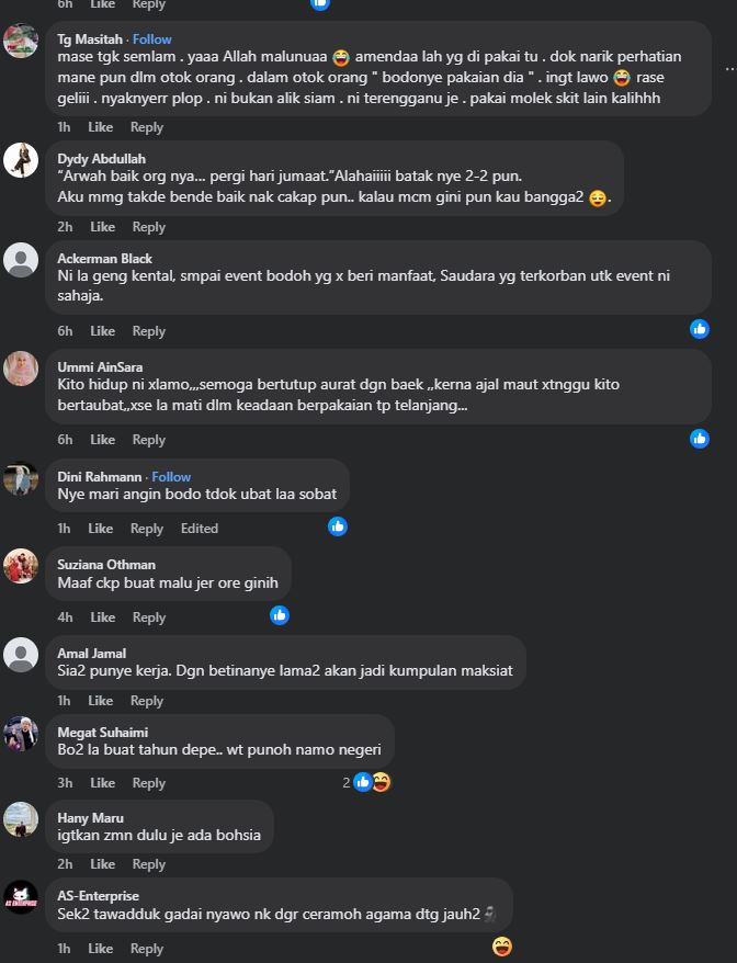 Influencer Wanita Ini Dikecam Adakan Perlawanan Asap Tebal Disaksikan Lautan Penunggang RXZ 4 Influencer Wanita Ini Dikecam Adakan Perlawanan Asap Tebal Disaksikan Lautan Penunggang RXZ
