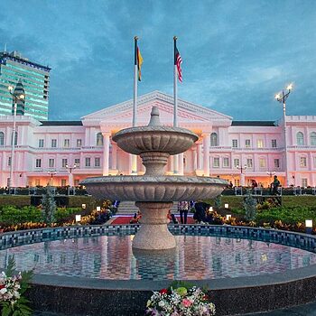 Kompleks Satria Pertiwi, Pejabat Baharu Premier Sarawak Ala 'White House' 2 Kompleks Satria Pertiwi, Pejabat Premier Sarawak Baharu Ala 'White House'