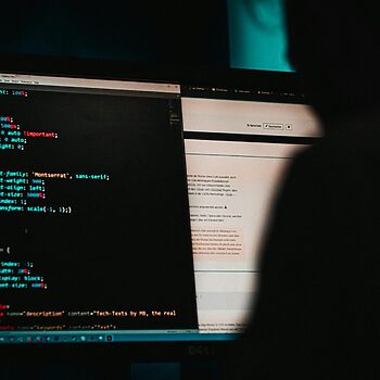 Sejumlah Kumpulan 'Hacker' Di Dunia Pilih Bersara Awal, Apa Sebabnya? 2 Sejumlah Kumpulan 'Hacker' Di Dunia Pilih Bersara Awal, Apa Sebabnya?