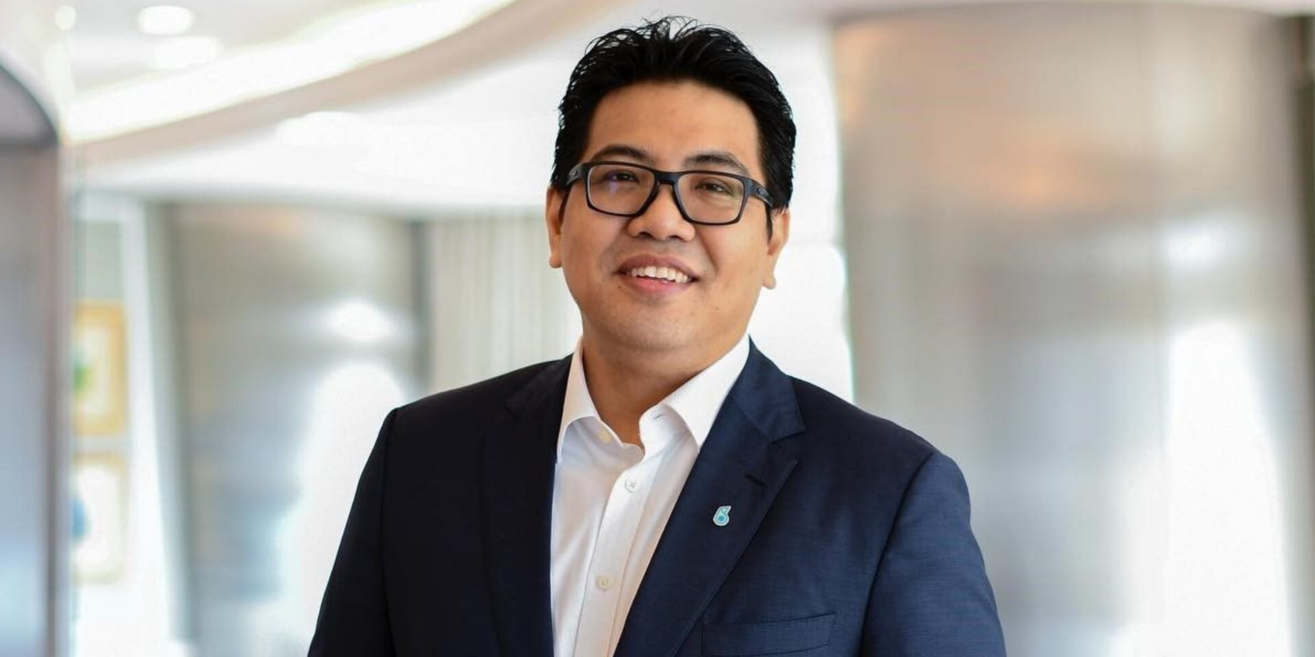 CEO Petronas Minta Maaf Tindakan Spontan Sembur 'Champagne' Di F1 Singapura