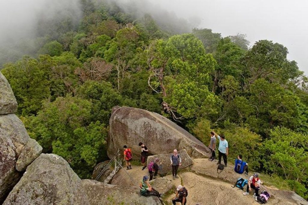 Dua Laluan Mendaki Di Negeri Sembilan Wajib Guna Khidmat Malim Gunung