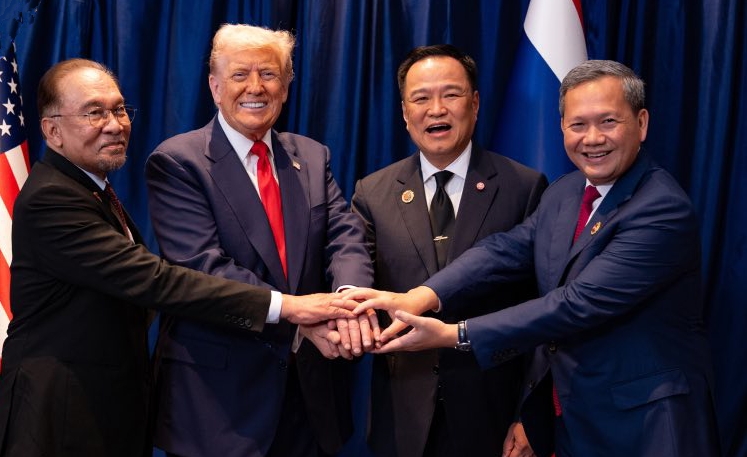 Susulan Usaha Diplomasi Damai, PMX 'Dibanijiri' Penghargaan Rakyat Kemboja Di Facebook