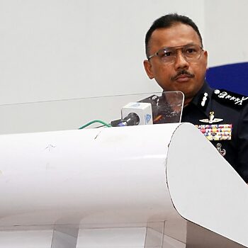 'Remaja Sanggup Jadi 'Pusher' Sebab Kagum Tengok Tokan Hidup Mewah' – Ketua Polis Kelantan 4 'Remaja Sanggup Jadi 'Pusher' Sebab Kagum Tengok Tokan Hidup Mewah' – Ketua Polis Kelantan
