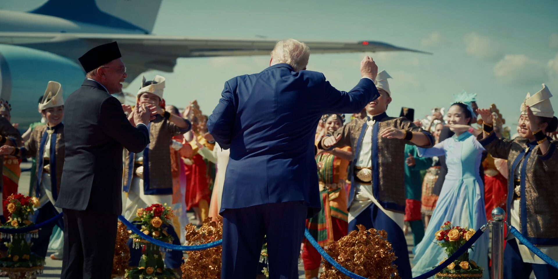 Trump Kongsi Video Terima Sambutan Meriah Di Malaysia