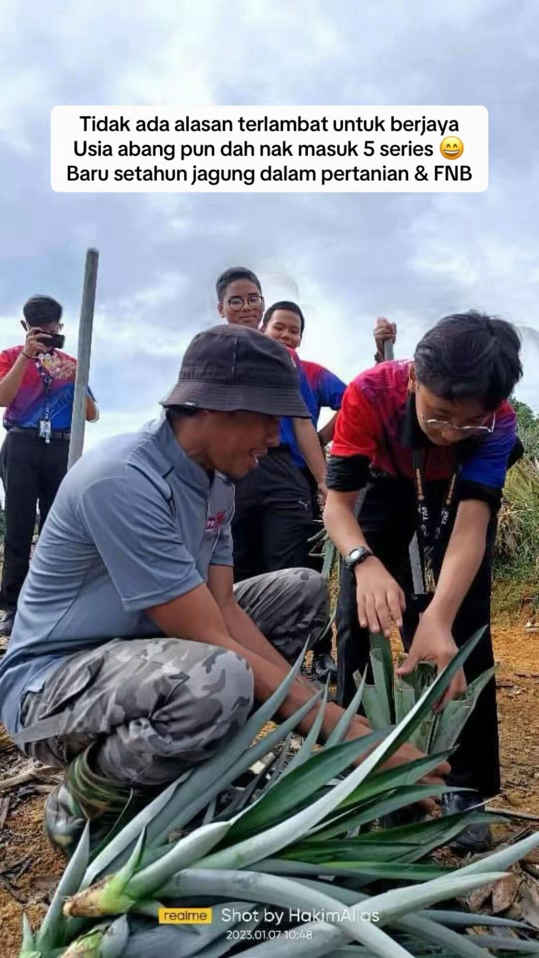 Usahawan Nanas Kongsi Bagaimana Anak Muda Boleh Bangkit Semula Daripada Jatuh Terduduk 3 Usahawan Nanas Kongsi Bagaimana Anak Muda Boleh Bangkit Semula Daripada Jatuh Terduduk