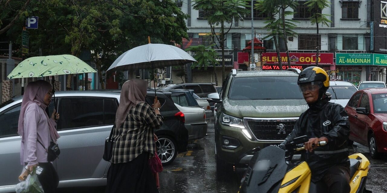 MET Malaysia Keluarkan Amaran Ribut Petir, Hujan Lebat Hingga 8 Pagi Ini