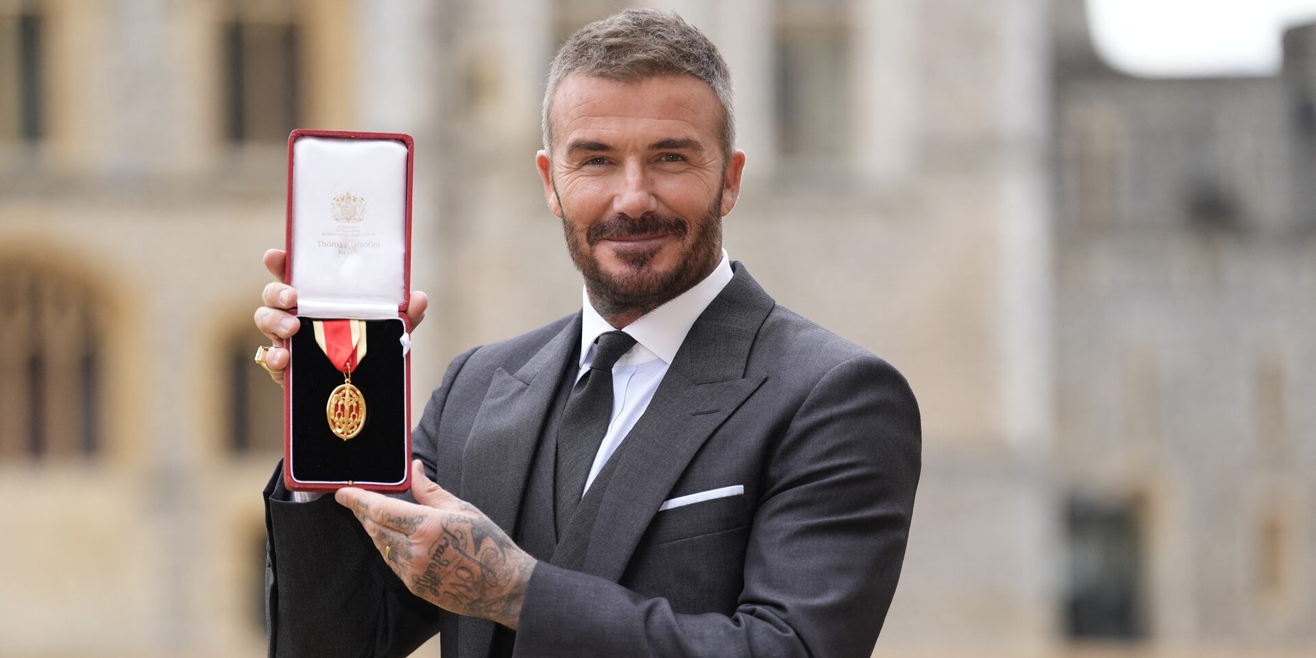 David Beckham Dianugerahkan Gelaran 'Sir'