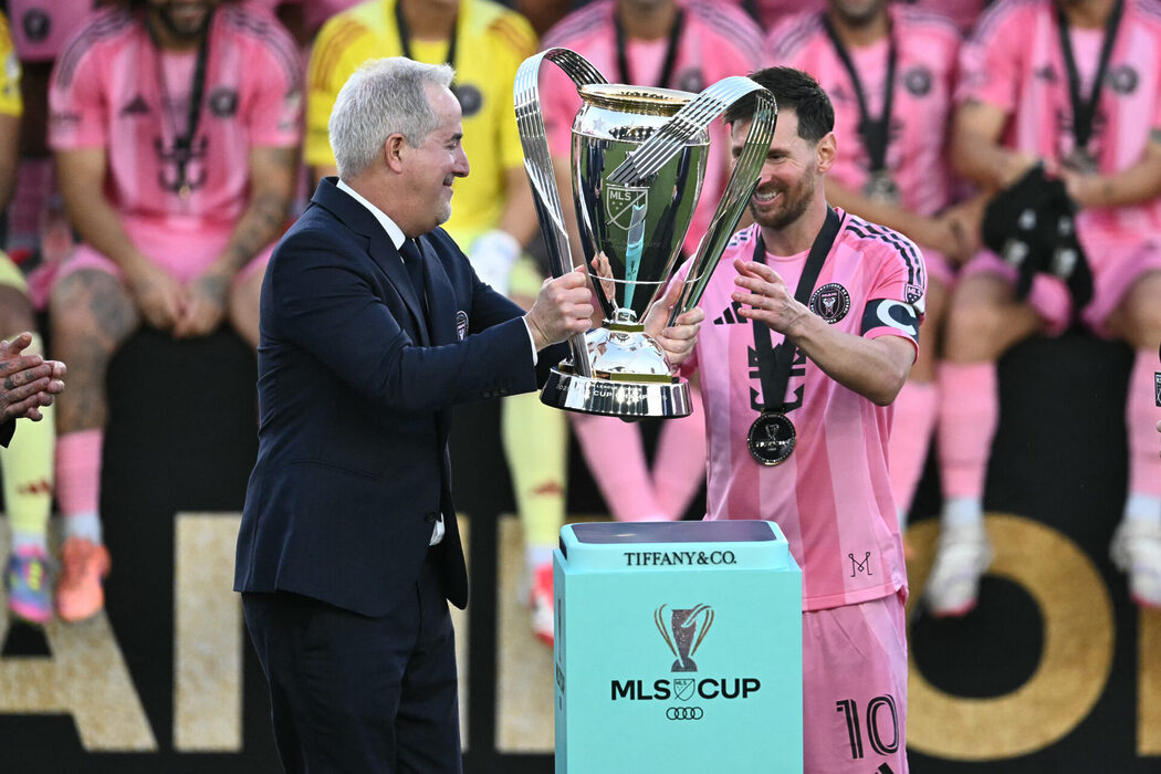 Victor Font Janji Lantik Lionel Messi Sebagai Presiden Kehormat Jika Menang Pemilihan Barcelona 2 Messi
