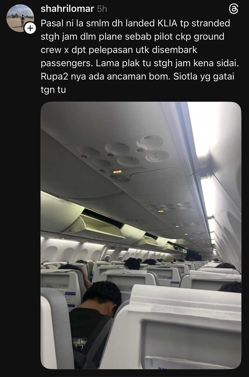 Nota ‘Ada Bom’ Didakwa Jadi Punca Operasi Tergendala Di KLIA 3 Nota ‘Ada Bom’ Didakwa Jadi Punca Operasi Tergendala Di KLIA
