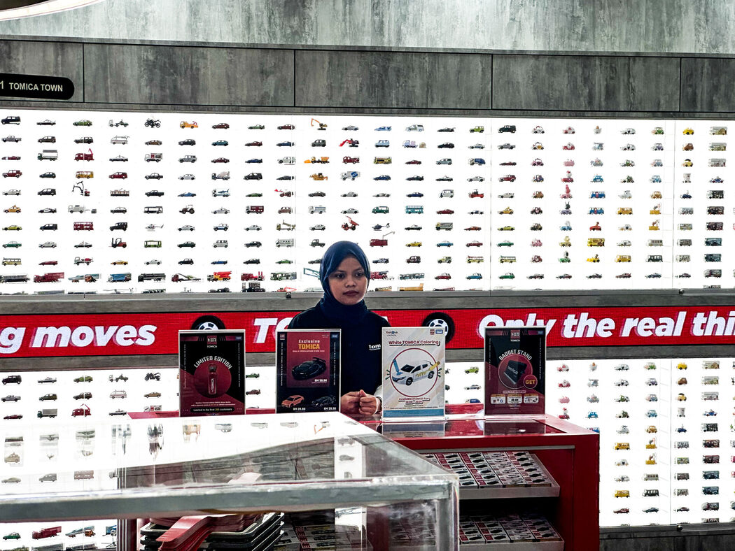 Tomica Brand Store Sulung Asia Tenggara Kini Rasmi Di Toys 'R' Us Suria KLCC