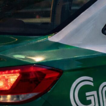 Penumpang Terharu Pemandu Grab Sanggup Tunggu Dia Naik Tangga Dahulu Sebelum Beredar 2 Penumpang Terharu Pemandu Grab Sanggup Tunggu Dia Naik Tangga Dahulu Sebelum Beredar