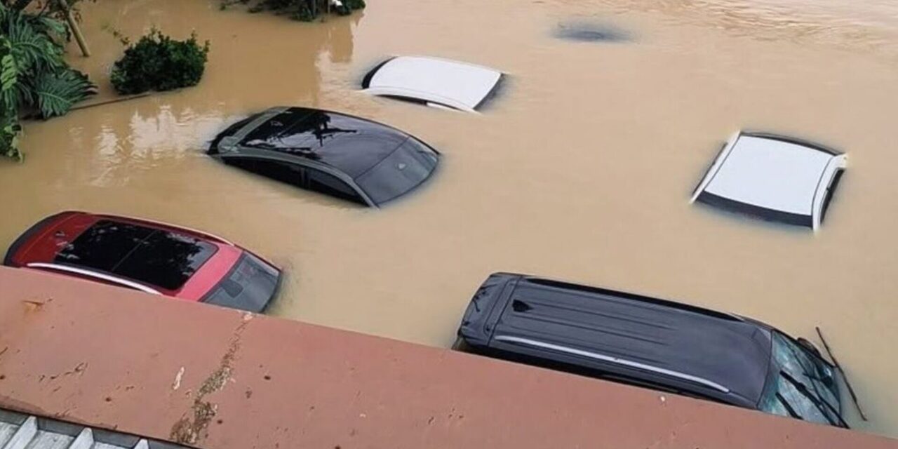 Semua Kenderaan Banjir Ditunda Dari Hat Yai Kena Lalui 'Pemeriksaan Khas' AKPS