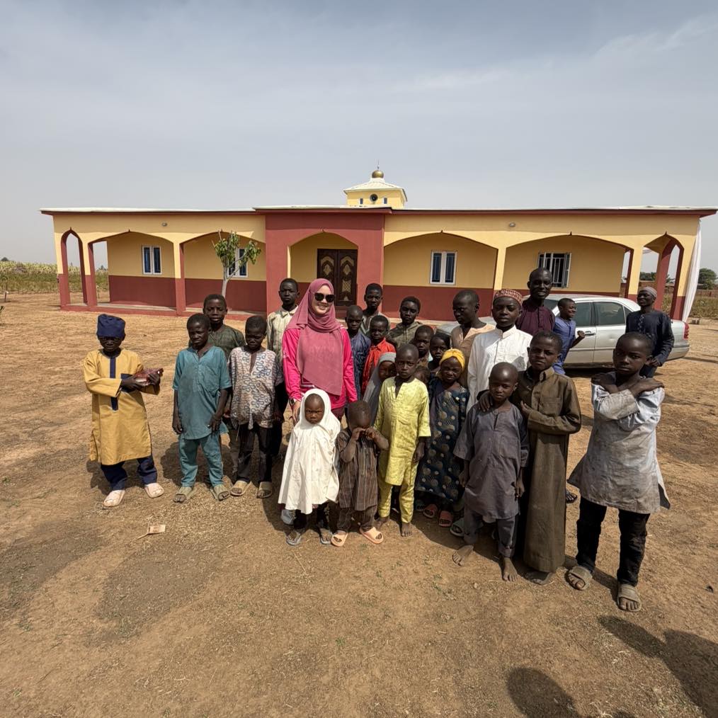 Ukhuwah Islam Tanpa Sempadan, Ayam Bismi Bina Masjid Di Nigeria