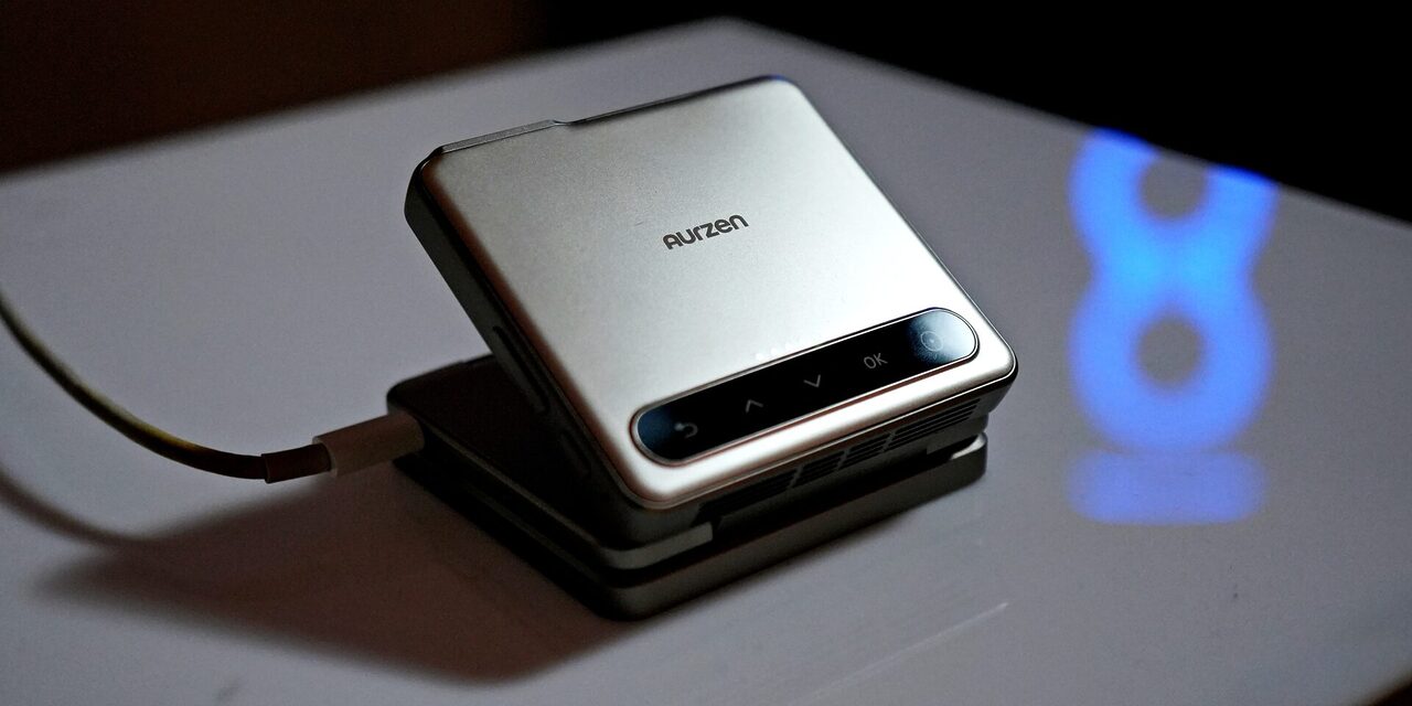 Mudah Dibawa ke Mana Sahaja & Kompak, Projektor Aurzen ZIP Tri-Fold Berharga RM1,899 Kini Di Malaysia